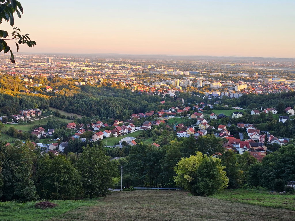 Zagreb, Gornji Stenjevec, građevinsko zemljište 1351m2, prodaja