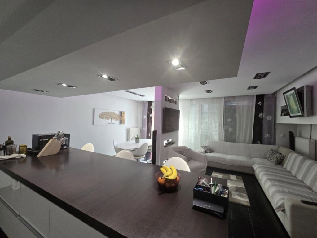 Zagreb, Vrbani, luksuzan trosoban stan 92m2, prodaja