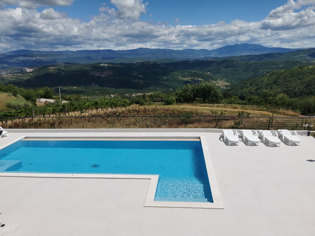 Istra, Vrh, moderna vila s jedinstvenim pogledom, 190 m2