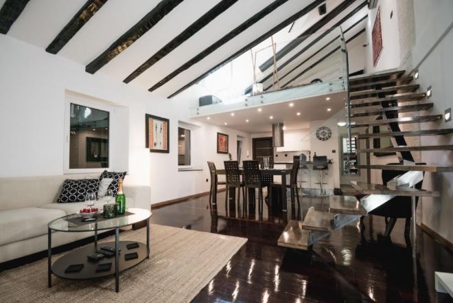 Šibenik, ekskluzivan stan 90 m2 s galerijom u srcu grada