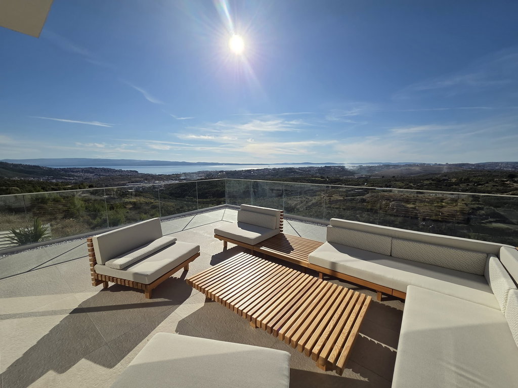 Split, Kučine, luksuzna vila s prekrasnim pogledom na Split, 310 m²