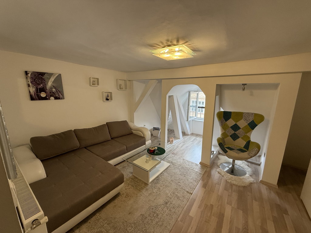 Zagreb, centar, jednosoban stan u Skalinskoj ulici,  48 m2