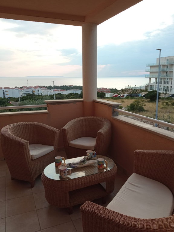 Pag, Novalja, dvosoban stan s pogledom na more, 58 m2