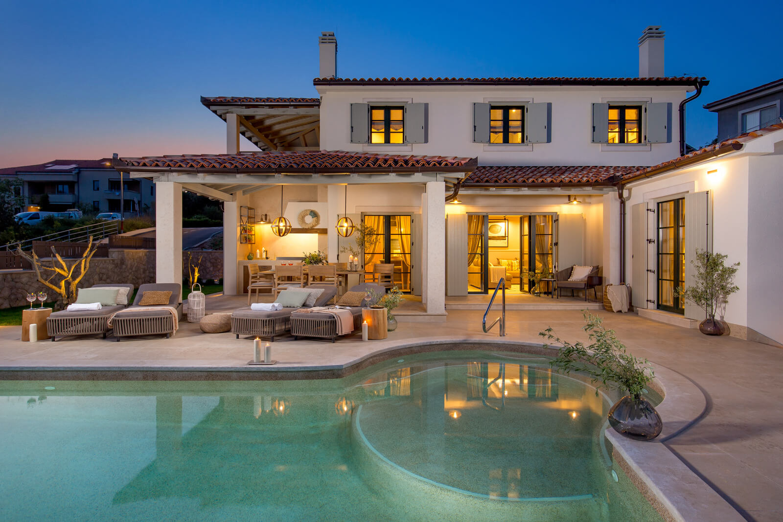 Luxury villa with pool for sale on the island of Cres